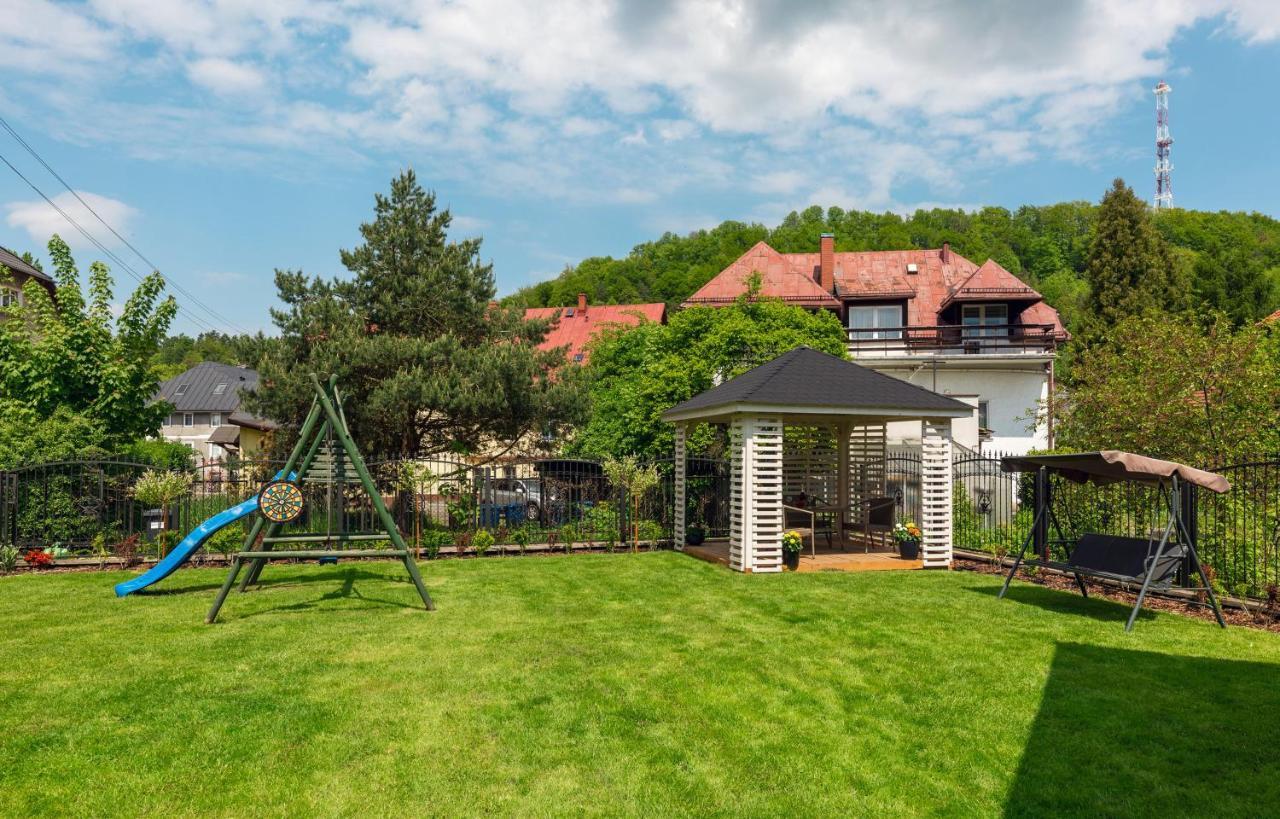 Willa Perelka Kudowa-Zdrój Buitenkant foto